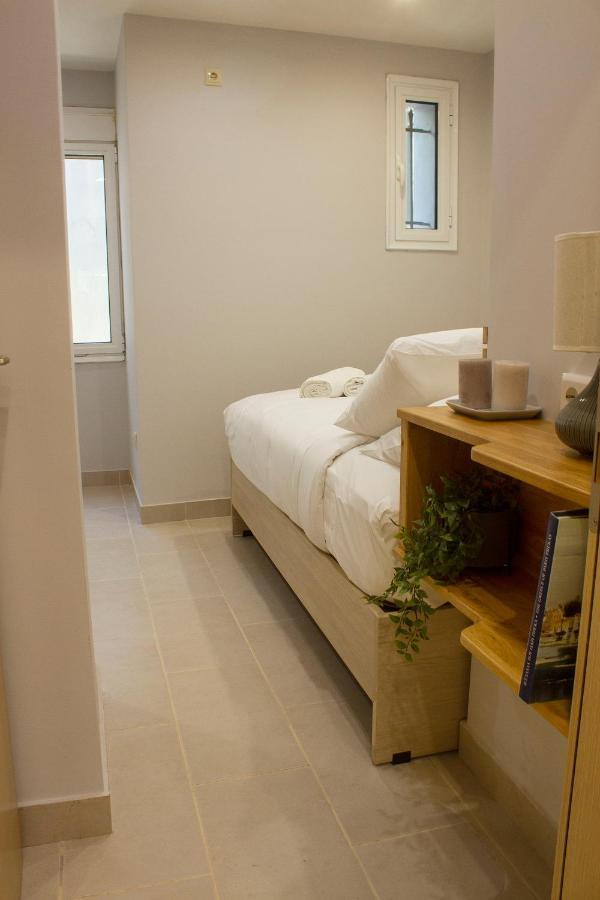 12 Keys Athens Apartments Dış mekan fotoğraf